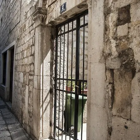 Guest house Mk Luxury Rooms 4*